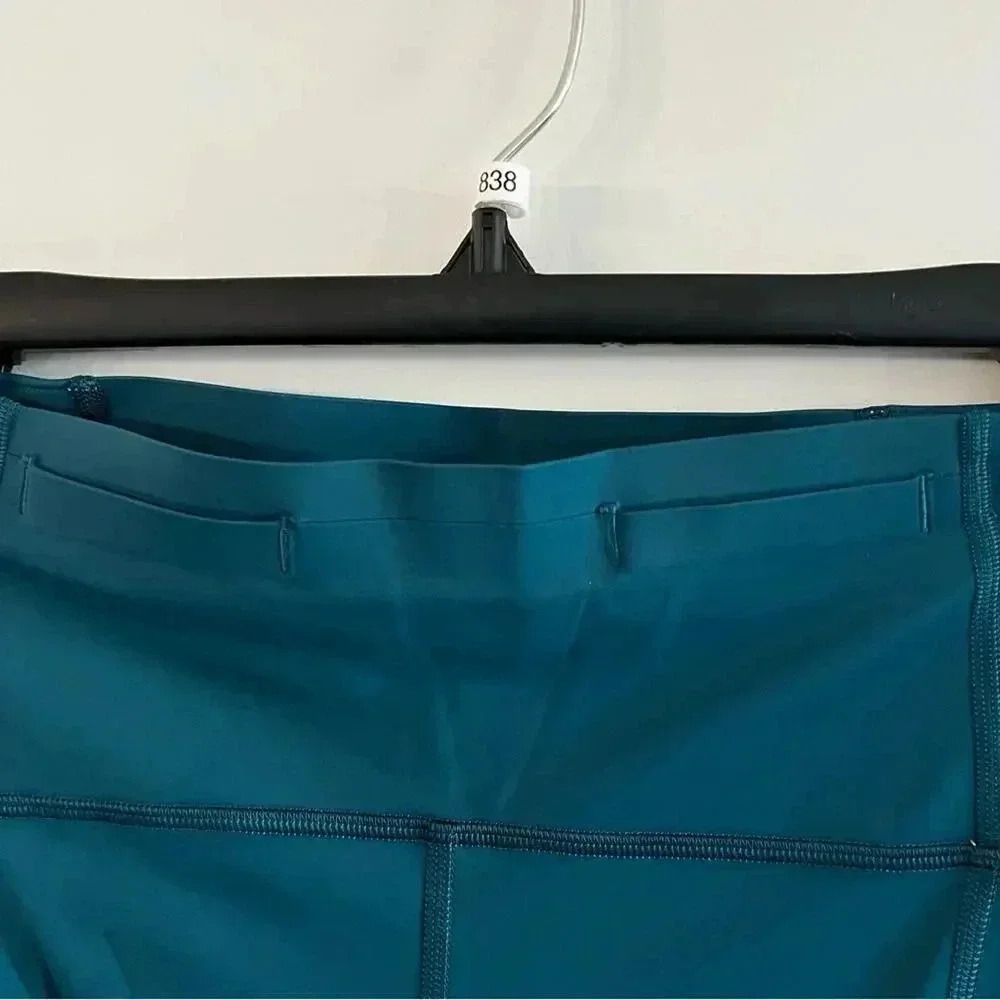 Lululemon Speed Limit Crop 23" Bermuda Teal Size 6 - Picture 7 of 9